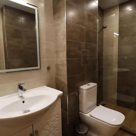 New Sunset 1bdrm, Free Parking And Terrace Apartment